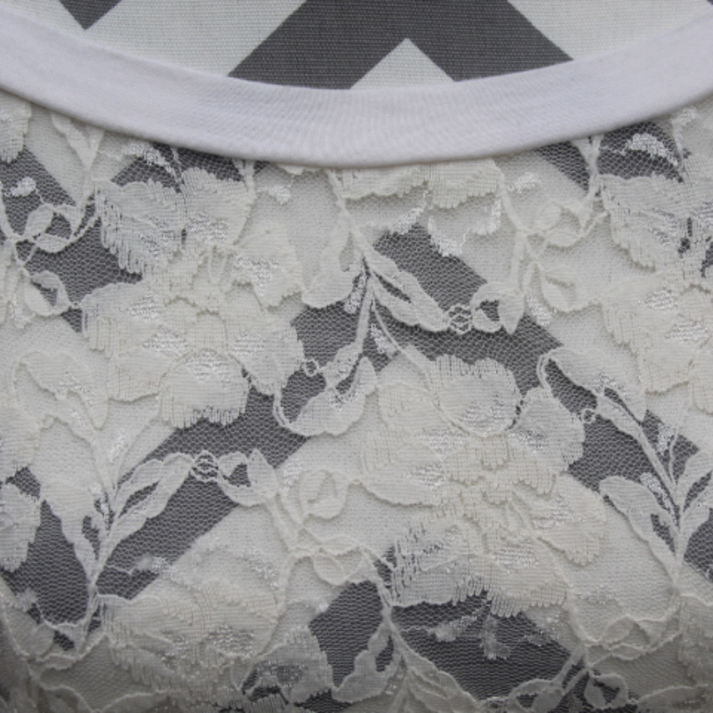 LACY TOP